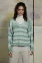 Knitting set Sweater SNOWFLAKE with knitting instructions in garnwelt box in size S